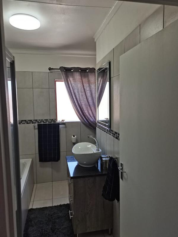3 Bedroom Property for Sale in Langenhovenpark Free State